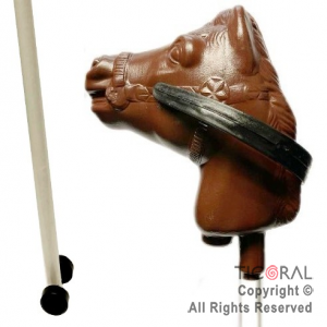 CABEZA DE CABALLO MARRON CHICO CON PALO Y RUEDITAS x 1